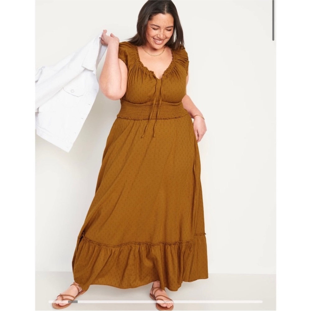 Old Navy 2X Puff-Sleeve Waist-Defined Clip-Dot Maxi Dress in Miner’s Gold